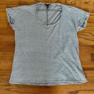 Express Gray and White Narrow Striped Basic T-Shirt Tee Women’s Size XS